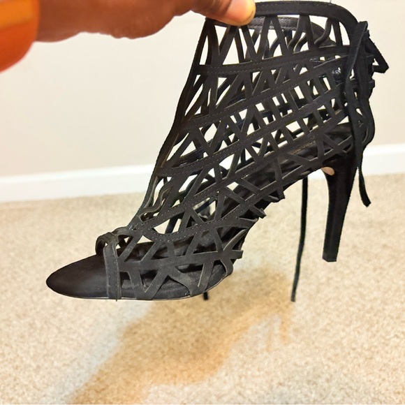 Black Heels with Intricate Cut-Out Design and Open Toe - Picture 10 of 12